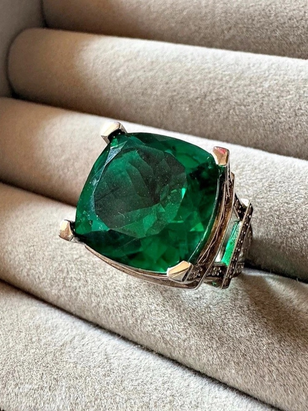 BBJ 925 Sterling Silver Huge Emerald Green Cushion Statement Ring Size 8